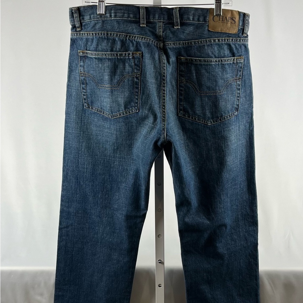 NWT Men’s Chaps Straight Fit Denim Jeans Medium Dark Blue Wash 36” x 32”